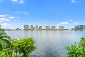 17878 N Bay Rd, Sunny Isles Beach, FL 33160, Sold 04/14/20
