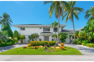 640 N Mashta Dr, Key Biscayne, FL 33149, Sold 09/25/20