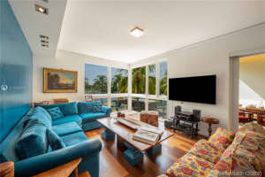 217 Aqua Terrace, Miami Beach, FL 33141, Sold 12/18/20