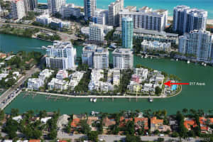 217 Aqua Terrace, Miami Beach, FL 33141, Sold 12/18/20