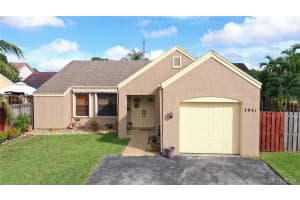 7931 NW 190th Terrace, Hialeah, FL 33015, Sold 12/05/19