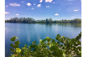 5243 SW 71st Pl, Miami, FL 33155, Sold 01/17/20