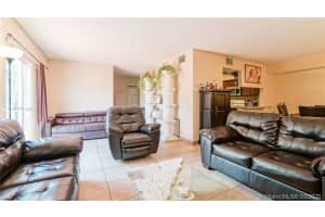 15645 SW 82nd Cir Ln, Miami, FL 33193, Sold 08/14/20