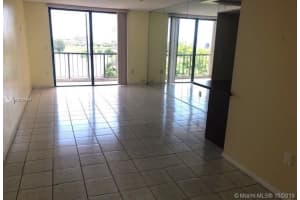 9682 Fontainebleau Blvd, Miami, FL 33172, Sold 12/03/19