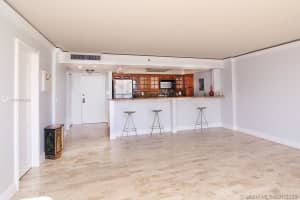 2555 Collins Ave, Miami, FL 33140, Sold 10/01/20