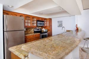 2555 Collins Ave, Miami, FL 33140, Sold 10/01/20