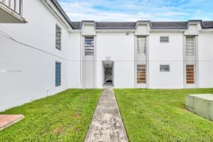 7250 SW 94th Pl APT B5, Miami, FL 33173, Sold 01/31/20