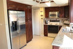 9348 NW 24th Pl, Pembroke Pines, FL 33024, Sold 01/21/20