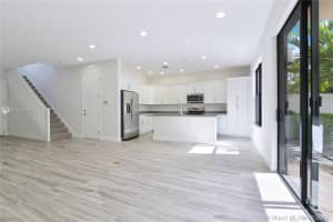 20916 NW 1st Dr, Pembroke Pines, FL 33029, Sold 01/15/20
