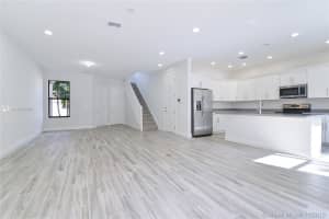 20916 NW 1st Dr, Pembroke Pines, FL 33029, Sold 01/15/20
