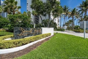 16711 Collins Ave, Sunny Isles Beach, FL 33160, Sold 08/24/20