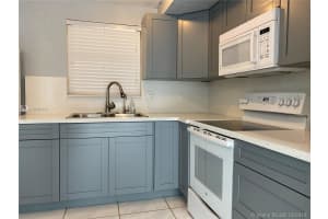 118 SW 108th Ave, Miami, FL 33174, Sold 06/16/20