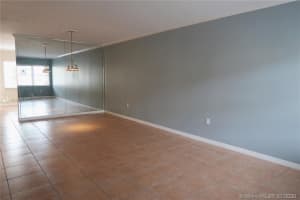 15862 SW 71st St, Miami, FL 33193, Sold 03/17/20