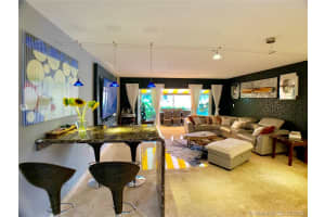 7167 Ballantrae Ct, Hialeah, FL 33014, Sold 01/10/20