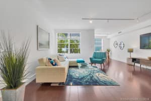 1460 Ocean Dr, Miami Beach, FL 33139, Sold 12/30/19