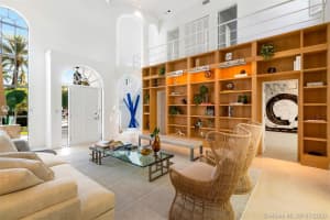 6650 Pine Tree Ln, Miami Beach, FL 33141, Sold 11/05/20