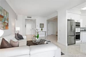 4775 Collins Ave #4206, Miami Beach, FL 33140, Sold 03/12/20