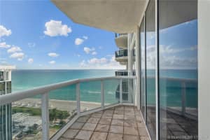 4779 Collins Ave, Miami Beach, FL 33140, Sold 10/28/20