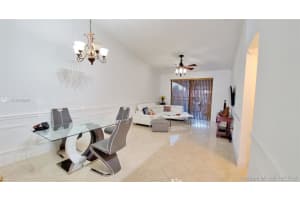 19147 NW 67th Pl, Hialeah, FL 33015, Sold 11/26/19