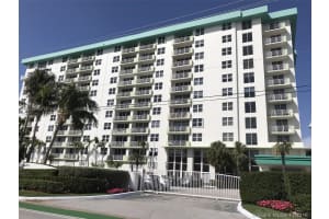 10350 W Bay Harbor Dr #3d, Miami Beach, FL 33154, Sold 03/17/20