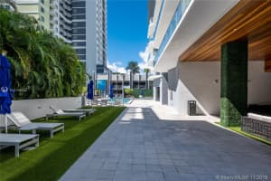 1010 SW 2nd Ave, Miami, FL 33130, Sold 06/08/20