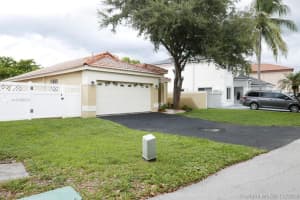 19930 NW 83rd Ave, Hialeah, FL 33015, Sold 12/27/19