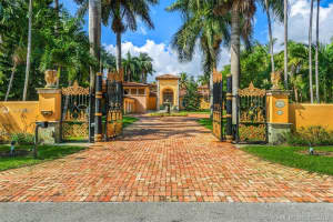 14 W Star Island Dr, Miami Beach, FL 33139, Sold 08/20/20