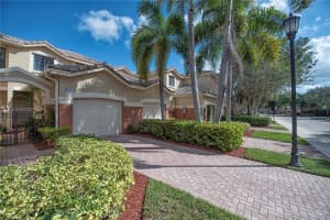 3875 Tree Top Dr, Weston, FL 33332, Sold 12/27/19