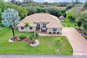 15222 SW 25th St, Davie, FL 33326, Sold 02/14/20