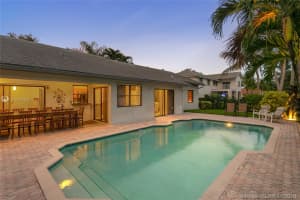 19330 NW 3rd Ct, Pembroke Pines, FL 33029, Sold 01/15/20