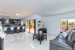 9948 NW 5th Ln, Miami, FL 33172, Sold 02/10/20