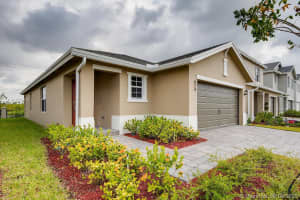 624 NE 5th Way, Florida City, FL 33034, Sold 08/27/20