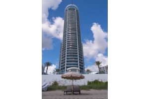 3101 S Ocean Dr APT 807, Hollywood, FL 33019, Sold 09/18/20