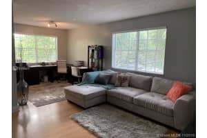 365 SW 86th Ave, Pembroke Pines, FL 33025, Sold 03/25/20