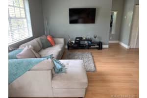 365 SW 86th Ave, Pembroke Pines, FL 33025, Sold 03/25/20