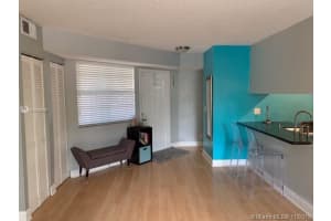 365 SW 86th Ave, Pembroke Pines, FL 33025, Sold 03/25/20