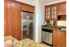 1450 Brickell Bay Dr, Miami, FL 33131, Sold 01/01/20