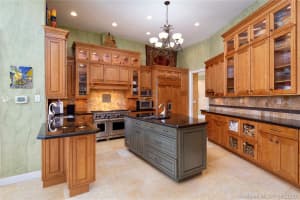 2895 Luckie Rd, Weston, FL 33331, Sold 12/19/20
