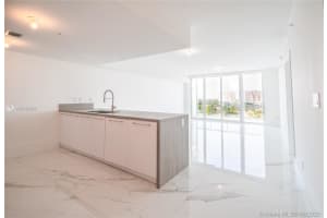 400 Sunny Isles Blvd, Sunny Isles Beach, FL 33160, Sold 03/26/21