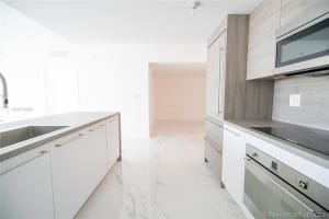 400 Sunny Isles Blvd, Sunny Isles Beach, FL 33160, Sold 03/26/21