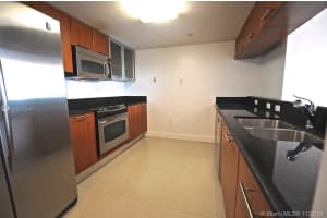 1800 N Bayshore Dr, Miami, FL 33132, Sold 01/31/20