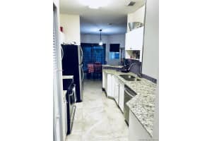 8270 NW 10th St, Miami, FL 33126, Sold 12/18/19