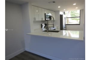 10000 NW 9th St Cir, Miami, FL 33172, Sold 02/06/20