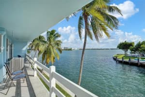 2700 NE 135th St APT 22, North Miami, FL 33181, Sold 12/19/19