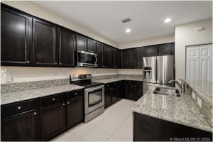 2742 NE 1st St, Homestead, FL 33033, Sold 04/15/20