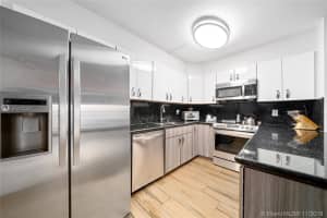21300 San Simeon Way APT Q3, Miami, FL 33179, Sold 02/28/20
