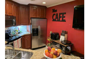 10249 NW 9th St Cir, Miami, FL 33172, Sold 01/17/20