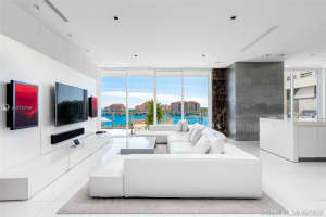 800 South Pointe Dr, Miami Beach, FL 33139, Sold 04/16/21