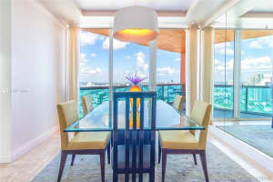 300 South Pointe Dr, Miami Beach, FL 33139, Sold 04/21/20