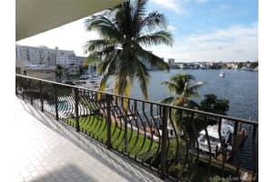 136 Golden Isles Dr, Hallandale Beach, FL 33009, Sold 01/24/20